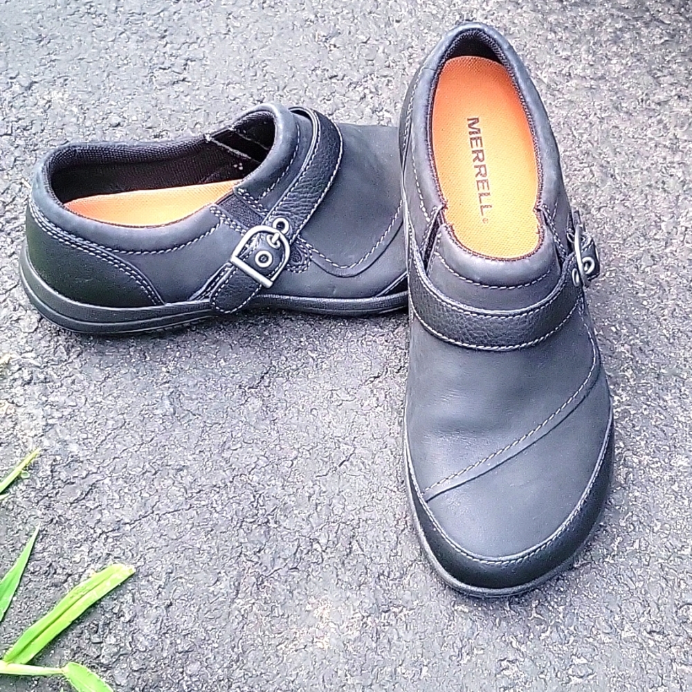 Women's clogs